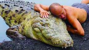 20 Incredible Friendships Between Humans And Animals